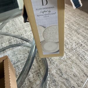 Royal Doulton Taupe and Cream Decorative Plate Set Box